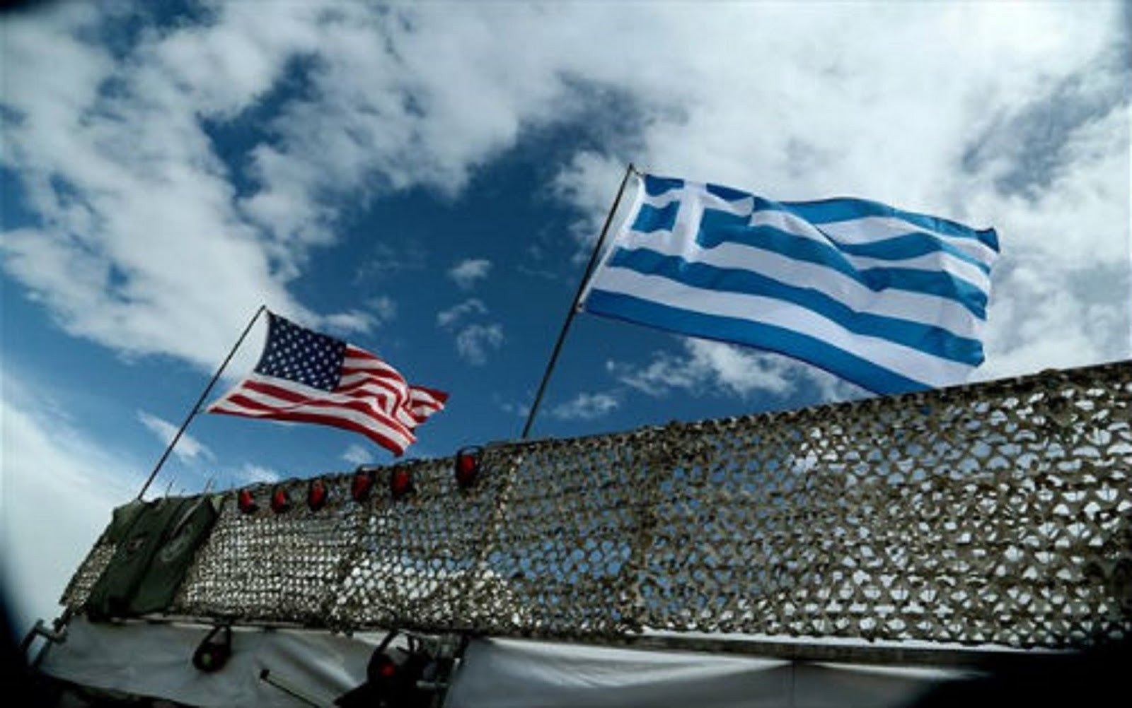 Γεμίζουν με στρατιωτικές βάσεις τα Βαλκάνια οι ΗΠΑ – Σε διάταξη μάχης απέναντι στην Ρωσία – Έρχεται κρίση στην περιοχή μας